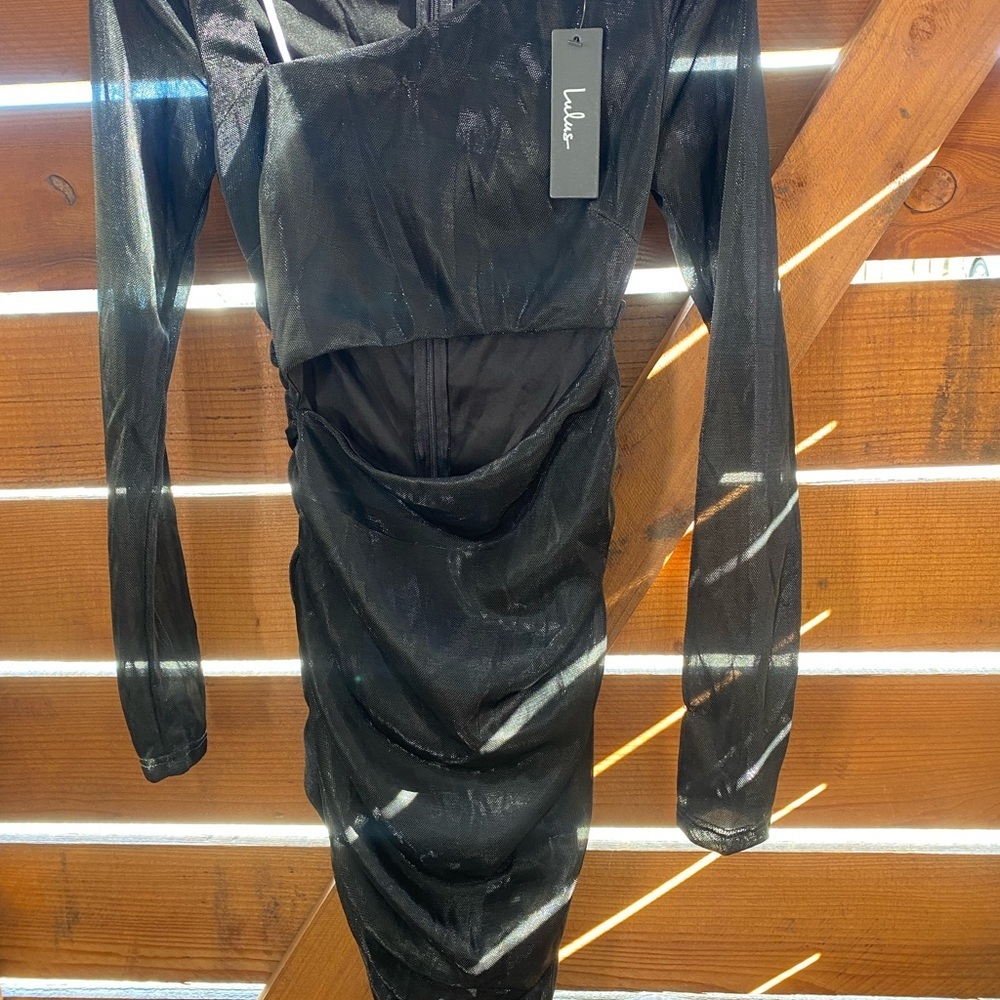 Lulu's NWT Black Long-Sleeve Sheer Ruched Midi Dress size S